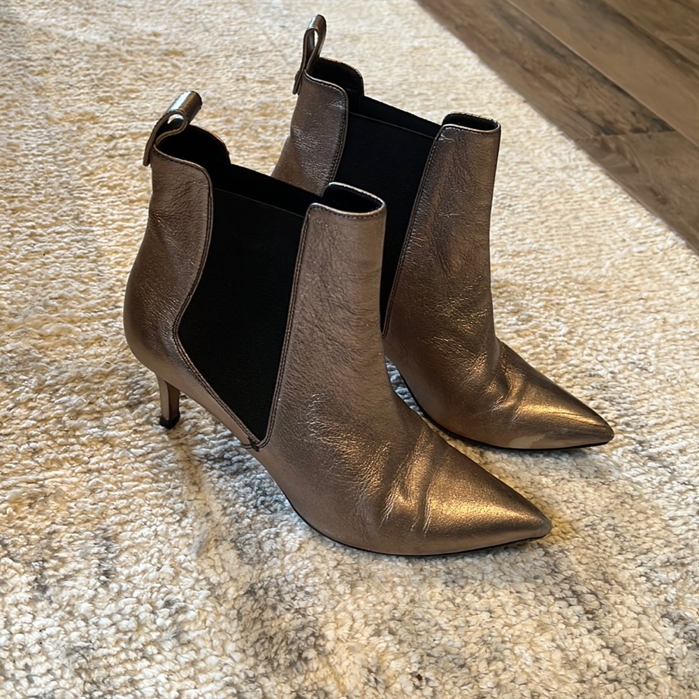 Veronica Beard Pointed Toe Parker Chelsea Boot in Silver Metallic Kitten Heel 7
